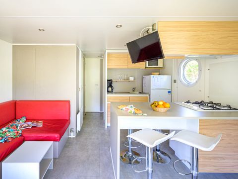 Mobilhome 4 personnes - Mobil home Premium 27 m² 2 chambres + terrasse couverte 9m² + TV + Clim + Vue Rivière 4 pers