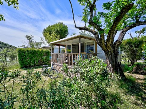 Mobilhome 4 personnes - Mobil home Premium 27 m² 2 chambres + terrasse couverte 9m² + TV + Clim + Vue Rivière 4 pers