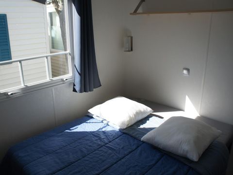 MOBILHOME 7 personnes - Mobil home Premium 32 m² 3 chambres + terrasse 12m² semi-couverte (9m²) + TV + clim 6/7 pers
