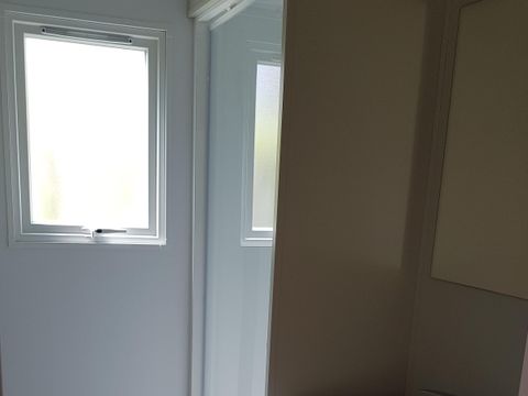 MOBILHOME 7 personnes - Mobil home Luxe 32m² 3 chambres + terrasse 12m² semi-couverte (9m²) + TV + Clim 6/7 pers