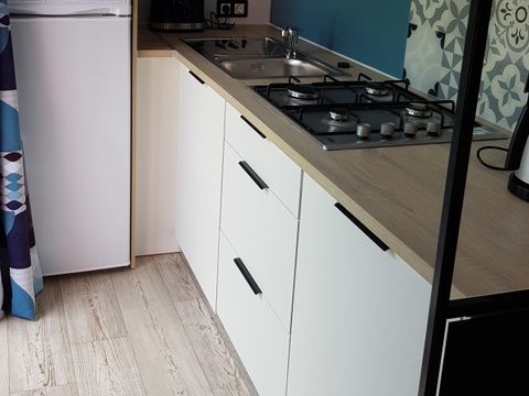 MOBILHOME 7 personnes - Mobil home Luxe 32m² 3 chambres + terrasse 12m² semi-couverte (9m²) + TV + Clim 6/7 pers