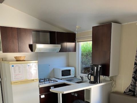 MOBILHOME 5 personnes - Mobil home Standard 32 m² 2 chambres + terrasse 12m² semi-couverte (9m²) 4/5 pers
