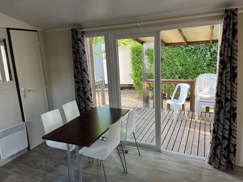 MOBILHOME 5 personnes - Mobil home Standard 32 m² 2 chambres + terrasse 12m² semi-couverte (9m²) 4/5 pers