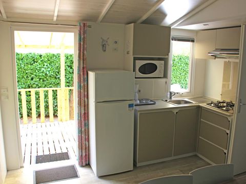 MOBILHOME 6 personnes - PREMIUM 3 chambres (arrivée le dimanche) 1/6 pers