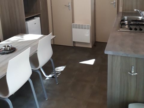 MOBILHOME 4 personnes - 2 chambres, terrasse dallée, non climatisé