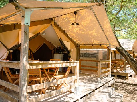 Tente en toile et en bois 5 personnes - Tente Lodge Victoria 2ch 5pers