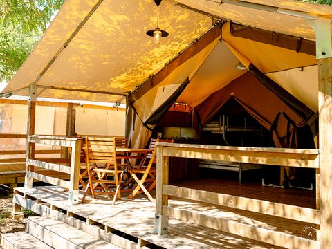 Tente en toile et en bois 5 personnes - Tente Lodge Victoria 2ch 5pers