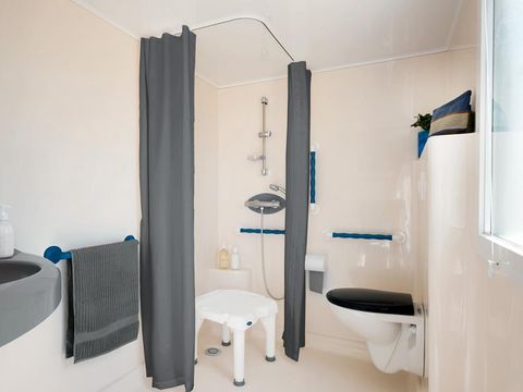 MOBILHOME 4 personnes - Marronnier adapté