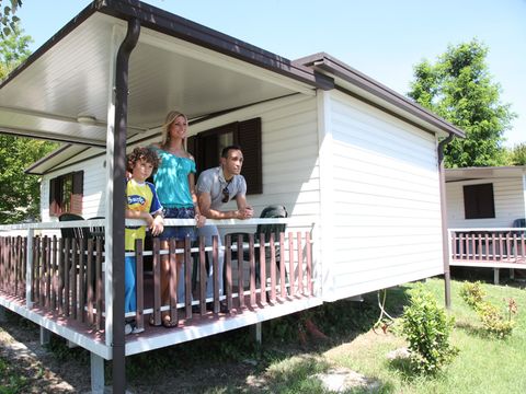 MOBILHOME 5 personnes - 2 chambres + TV + Clim