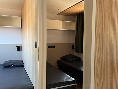 MOBILHOME 6 personnes - TAOS Luxe 40m2 terrasse couverte + Jacuzzi privatif - 6 pers 3 chambres 2 sdb - clim