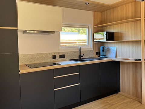 MOBILHOME 6 personnes - TAOS Luxe 40m2 terrasse couverte + Jacuzzi privatif - 6 pers 3 chambres 2 sdb - clim