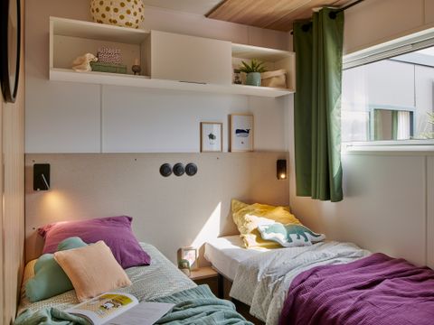 MOBILHOME 6 personnes - TAOS Luxe 40m2 terrasse couverte + Jacuzzi privatif - 6 pers 3 chambres 2 sdb - clim