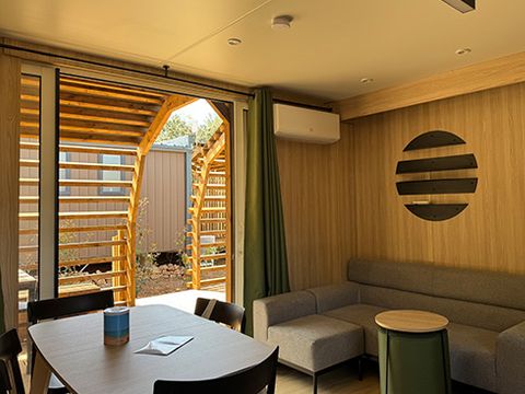 MOBILHOME 4 personnes - TAOS Luxe 35m2 terrasse couverte + Jacuzzi privatif - 4 pers 2 chambres 2 sdb - clim