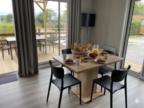 MOBILHOME 4 personnes - MOBIWOOD 36 avec son JACUZZI PRIVATIF - 2 Chambres MOBILHOME 4 personnes - MOBIWOOD 36 avec son JACUZZI PRIVATIF - 2 Chambres