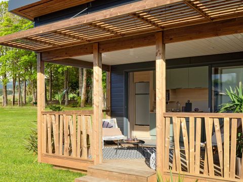 CHALET 4 personnes - Luxe FABRE 4 pers. 2 ch. 2 sdb. 1/4 pers. (possibilité jacuzzi privatif en option)