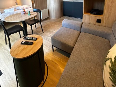 Mobilhome 2 personnes - Sunêlia Luxe - TAOS S2 - 1 chambre - 1 salle de bain avec ou - Sans jacuzzi privatif