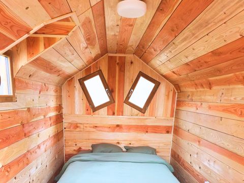 HÉBERGEMENT INSOLITE 1 personne - CABANE RANDONNEUR