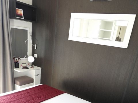 MOBILHOME 5 personnes - MH2 VIP TAOS 35 m² MOBILHOME 5 personnes - MH2 VIP TAOS 35 m²