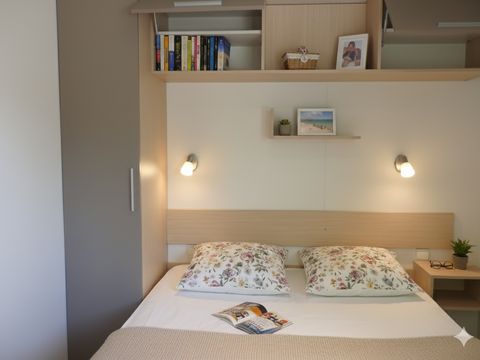 MOBILHOME 4 personnes - MH2 VIP PACIFIQUE 30 m² MOBILHOME 4 personnes - MH2 VIP PACIFIQUE 30 m²