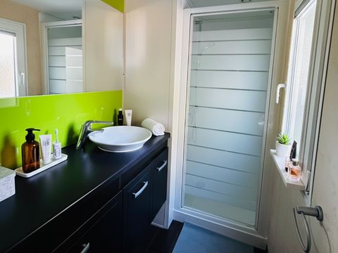 MOBILHOME 4 personnes - MH2 VIP SUMBA 32 m² MOBILHOME 4 personnes - MH2 VIP SUMBA 32 m²
