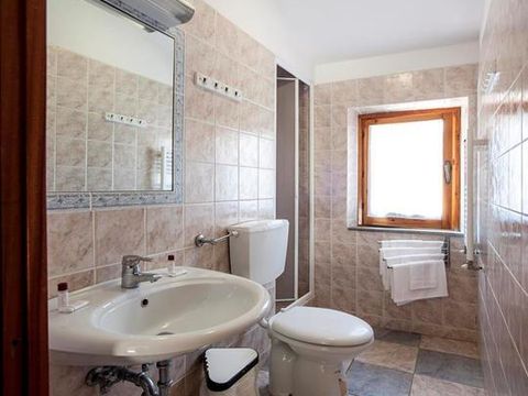 APPARTEMENT 5 personnes - Appartement de 2 chambres à coucher (3 personnes supplémentaires possibles moyennant un supplément, veuillez contacter le camping)