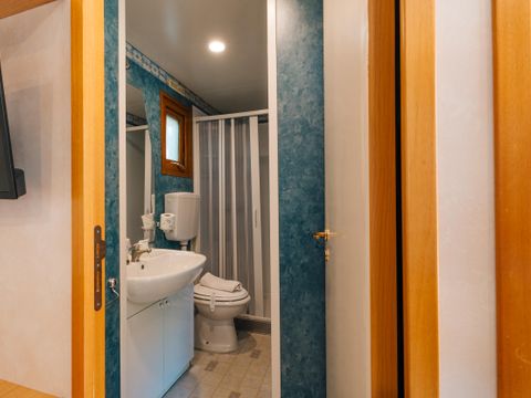 MOBILHOME 2 personnes - (2 personnes incluses - 2 personnes supplémentaires possibles moyennant un supplément, veuillez contacter le camping)