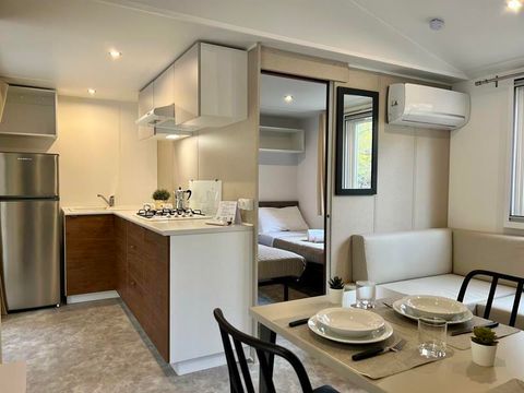 MOBILHOME 4 personnes - (2 personnes incluses - 2 personnes supplémentaires possibles moyennant un supplément, veuillez contacter le camping)