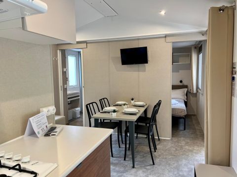 MOBILHOME 2 personnes - (2 personnes incluses - 2 personnes supplémentaires possibles moyennant un supplément, veuillez contacter le camping)