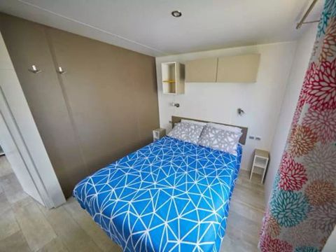 BUNGALOW 4 personnes - Mobil-home | Comfort | 2 Ch. | 4 Pers. | Terrasse surélevée | Clim.