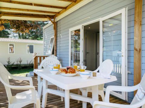 BUNGALOW 6 personnes - Mobil-home | Comfort | 2 Ch. | 4/6 Pers. | Terrasse surélevée | Clim.