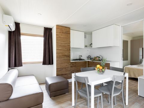 MOBILHOME 6 personnes - Comfort | 3 Ch. | 6 Pers. | Terrasse surélevée | Clim.