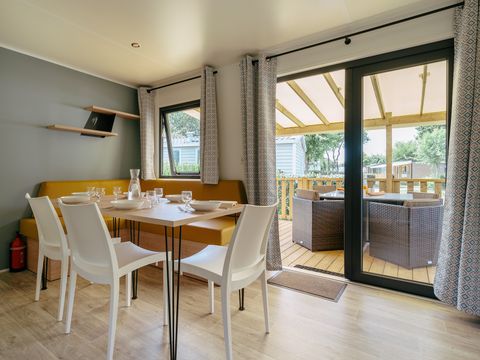MOBILHOME 6 personnes - Premium | 3 Ch. | 6 Pers. | Terrasse Lounge | Clim.