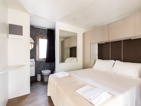 MOBILHOME 6 personnes - Comfort | 3 Ch. | 6 Pers. | Terrasse surélevée | Clim.