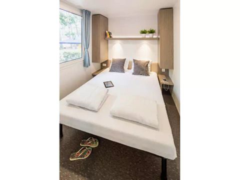 BUNGALOW 5 personnes - Mobil-home | Comfort | 2 Ch. | 5 Pers. | Terrasse Lounge | 1 SDB | Clim.