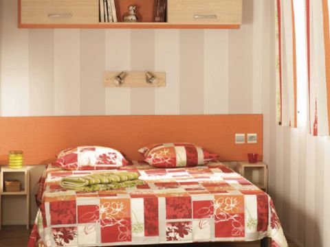 MOBILHOME 6 personnes - 3 chambres - arrivée le samedi en haute saison