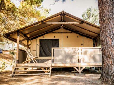 Tente en toile et en bois 5 personnes - Corsica Lodge, 2 chambres - arrivée le samedi en haute saison