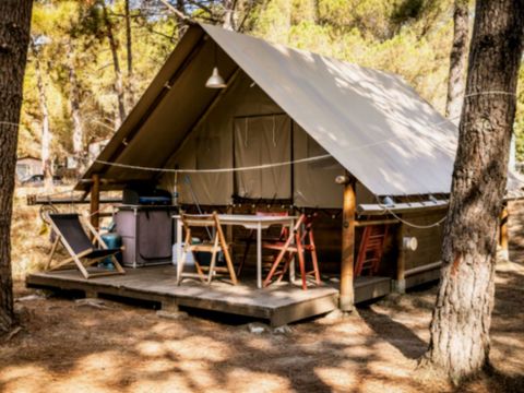 Tente en toile et en bois 4 personnes - Tente Lodge - Sans sanitaires - arrivée le samedi en haute saison