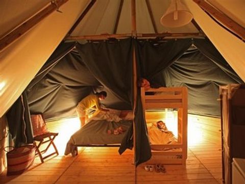 Tente en toile et en bois 4 personnes - Tente Lodge - Sans sanitaires - arrivée le samedi en haute saison