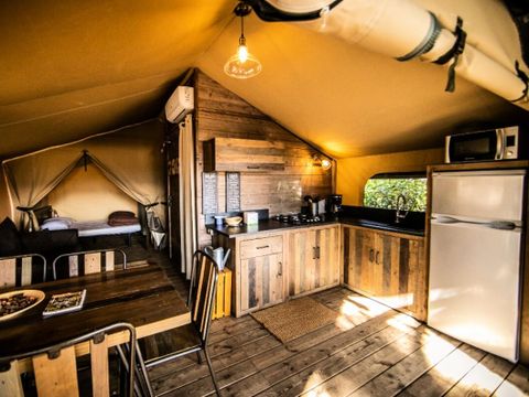 TENTE TOILE ET BOIS 5 personnes - Corsica Lodge 3 Pièces 5 Personnes Climatisé