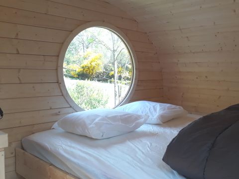 Hébergement 4 personnes - Hutte étape nature