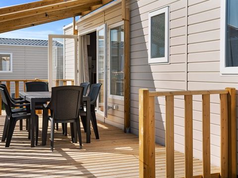 Mobilhome 6 personnes - Mobil-home | Premium | 3 Ch. | 6 Pers. | Terrasse surélevée | Clim. | TV