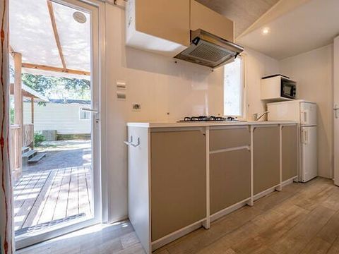 MOBILHOME 4 personnes - Mobil-home | Comfort | 2 Ch. | 4 Pers. | Terrasse surélevée | Clim. MOBILHOME 4 personnes - Mobil-home | Comfort | 2 Ch. | 4 Pers. | Terrasse surélevée | Clim.