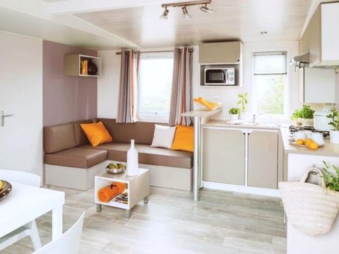 MOBILHOME 4 personnes - NEW //Homeflower Premium 35m² 3 chambres + CLIM + terrasse semi-couverte + TV + draps + serviettes