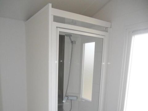 MOBILHOME 2 personnes - Confort 18m² 1 chambre + terrasse semi-couverte