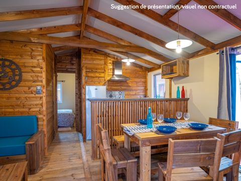 TENTE TOILE ET BOIS 5 personnes - Lodge Premium VIP 45m² 2 chambres dont terrasse de 11m² + TV + Draps + Serviettes