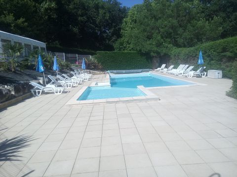 Village Vacances Les Chalets de la Gazonne - Camping Aveyron
