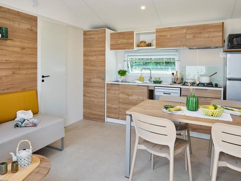 Mobilhome 6 personnes - Confort+ - 2 chambres - 2 salles de bain 33m²