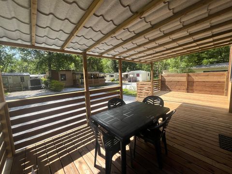 MOBILHOME 4 personnes - Premium 40m² - 2 chambres + Terrasse couverte + Clim réversible + TV