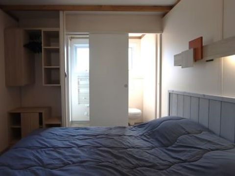 CHALET 6 personnes - Confort 42m² - 3 chambres + Terrasse couverte + Clim réversible + TV