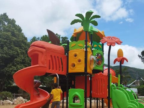 Flower camping La Marmotte - Camping Ariège - Image N°15